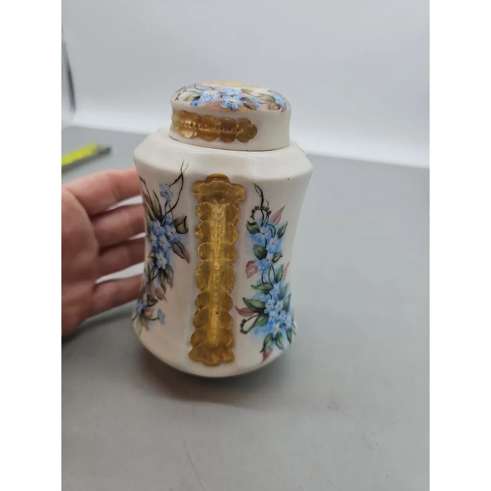 Vintage‎ Floral Gold Embossed Porcelain Tea Caddy Woth Lid Victorian Elegant